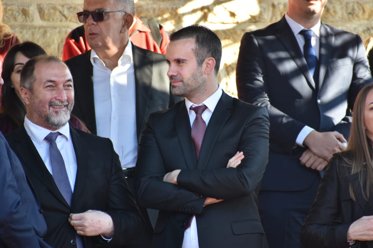 Милојко Спајић тражио да још годину дана буде на грбачи народа и прима министарску плату! (ФОТО)