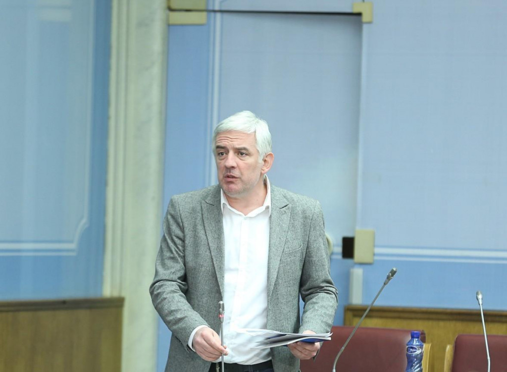 Вучуровић: Ђукановић прешао пут од Србина до Дукљанина, сад љуби руке циркусантима из ЦПЦ