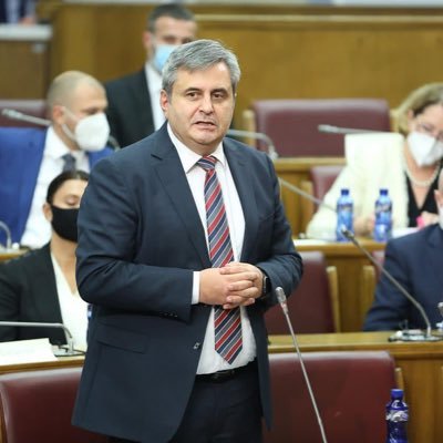 Славен Радуновић: "Нијесмо ми ти који гурају проблеме под тепих, ми смо ти који желе да их рјешавају"