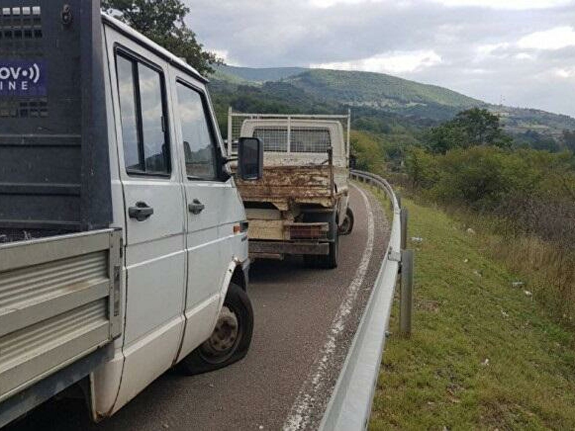 Исечене гуме српских камиона на Јарињу, Срби сумњају на припаднике РОСУ