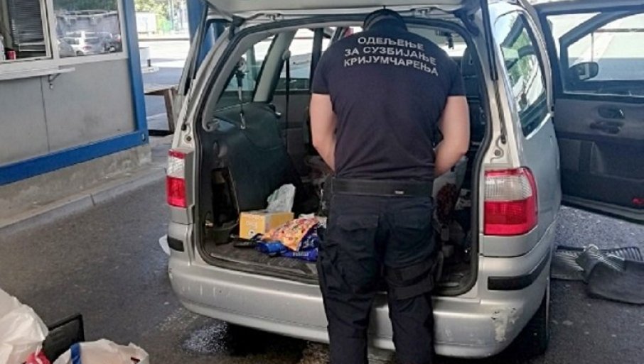Дрогу крили у бункерима Велика заплена наркотика на ауто-путу код Суботице