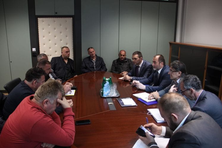 Министар Стијовић одржао састанак са представницима Удружења пољопривредника Црне Горе: Постигнут договор око модела подршке произвођачима млијека
