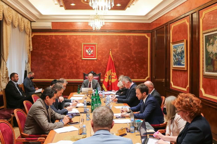 Испитати пословање фирме чији је оснивач ДПС
