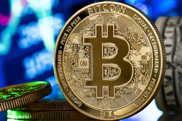 Биткоин потукао све рекорде! Криптовалута прешла 65.000 долара