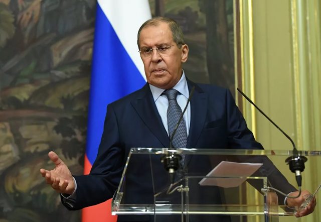 Лавров: Америчке власти се мијешају у питања православља