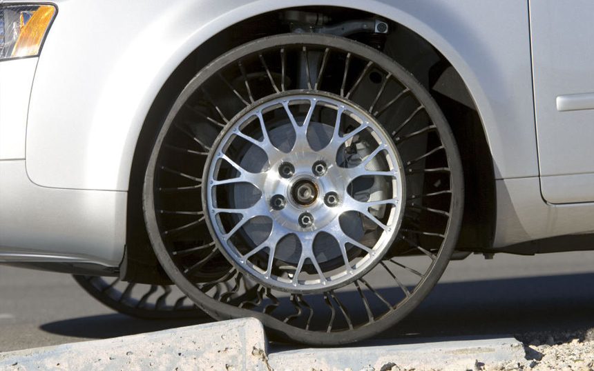 "Michelin" најавио гуме без ваздуха до 2024 / Видео