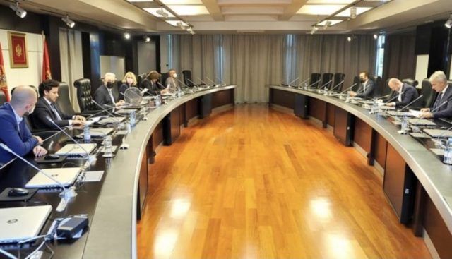 Кривокапић заказао сједницу Вијећа за понедељак, Абазовић одсутан, расправља се о Секуловићу и Брђанину!