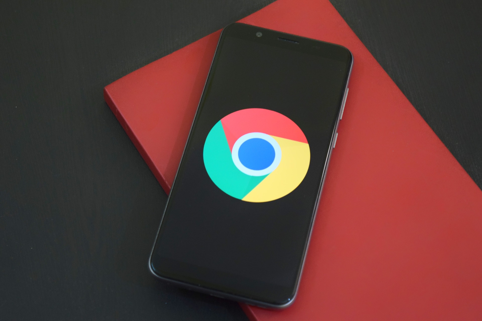 Гугл издао хитно упозорење за све кориснике "Chrome-а"