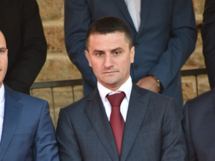 Милун Зоговић: Колумнисти Ђиласових "Вести" једино смета што се премијер не вакцинише остало му је све по мераку. Освјежило и то баш!