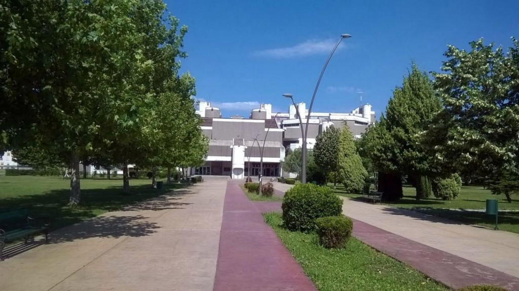 УЦГ: Одобрен „апсолвентски рок“ – полагање 21. октобра