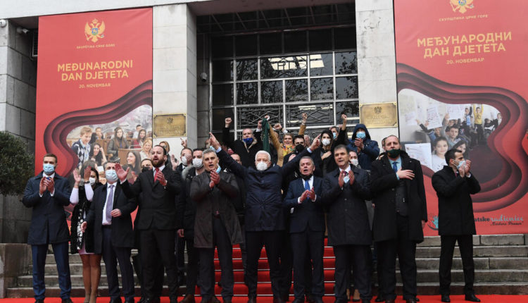 Опозиција “промијенила плочу”: Док се договарају о мањинској Влади, не оптужују више УРУ и Дритана за издају државе