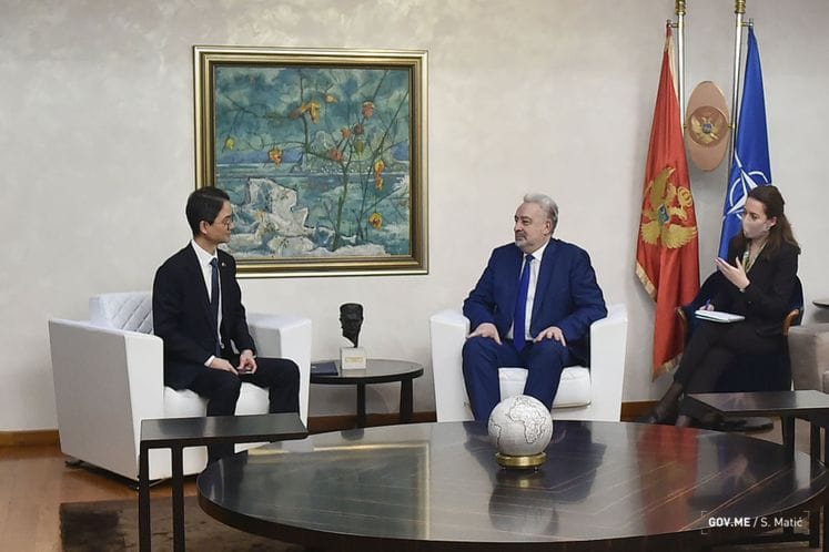 Премијер Кривокапић примио у опроштајну посјету амбасадора Републике Кореје Хјонг-ћан ЧЕА