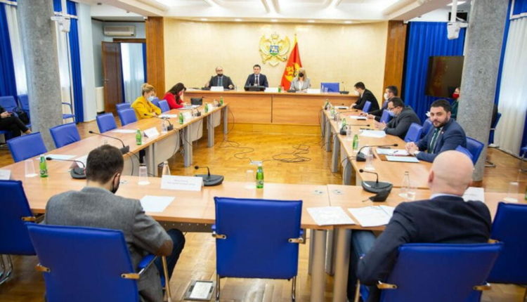 Административни одбор утврдио предлог листе за именовање члана Савјета АЕМ-а