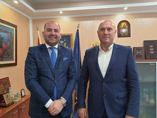 Марко Царевић у свом кабинету угостио Амбасадора Албаније