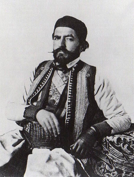 Петар II Петровић Његош - "Свак је рођен да по једном умре, част и брука живе довијека."
