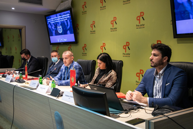 Полиција годинама на лошем гласу, потребна сарадња са НВО сектором и медијима