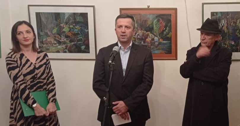 Хуманиста и умјетник др Рифат Муковић своје радове представио љубитељима умјетности у Беранама