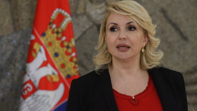 Одлука Кризног штаба: Ковид пропуснице важе од 20 часова, распуст од 8. новембра