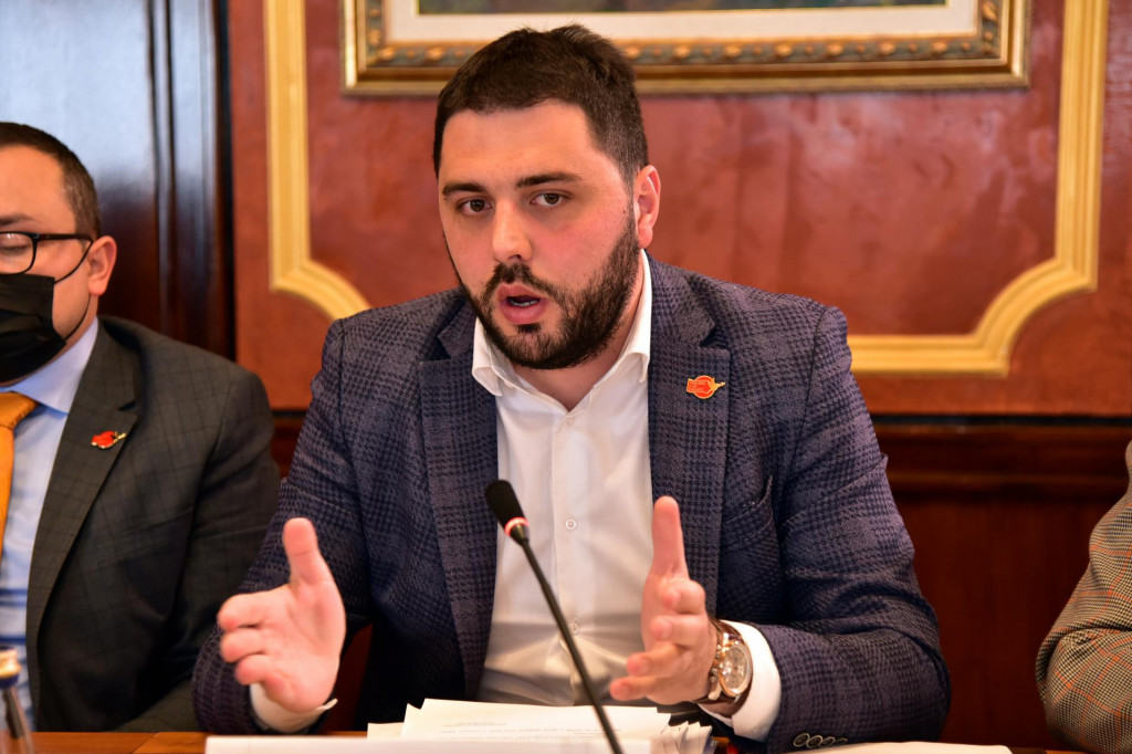 Мартиновић: Подршка мањинској влади била би изругивање са грађанима