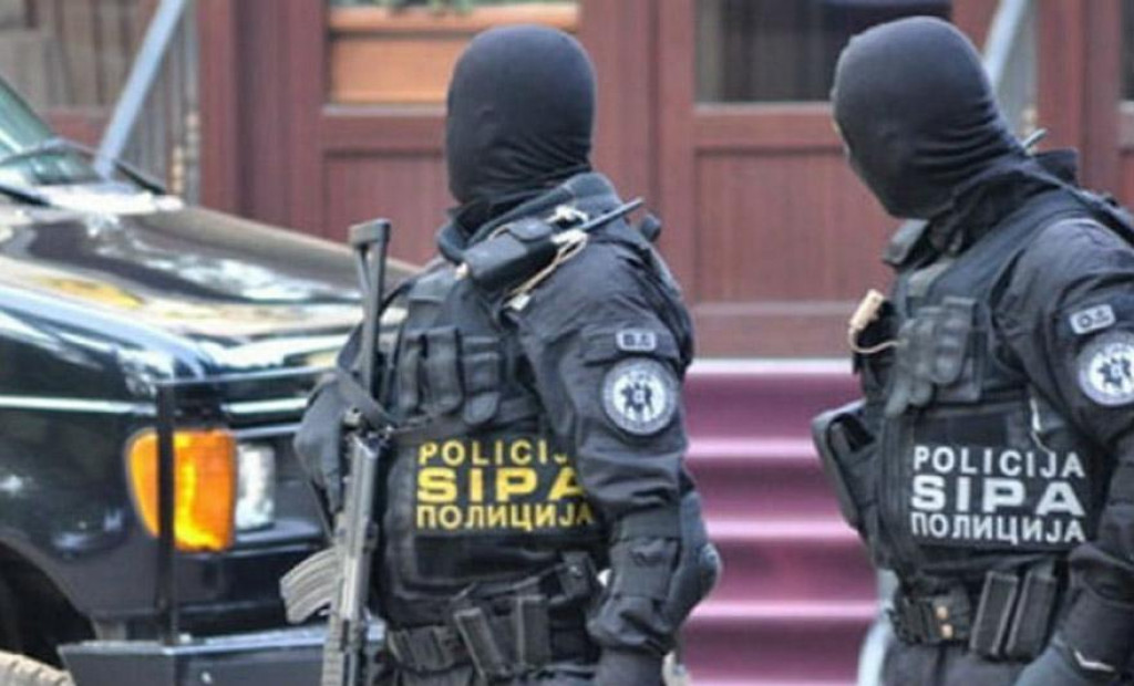 СИПА ухапсила организатора шверца: Цигарете кријумчарене из Црне Горе у БиХ