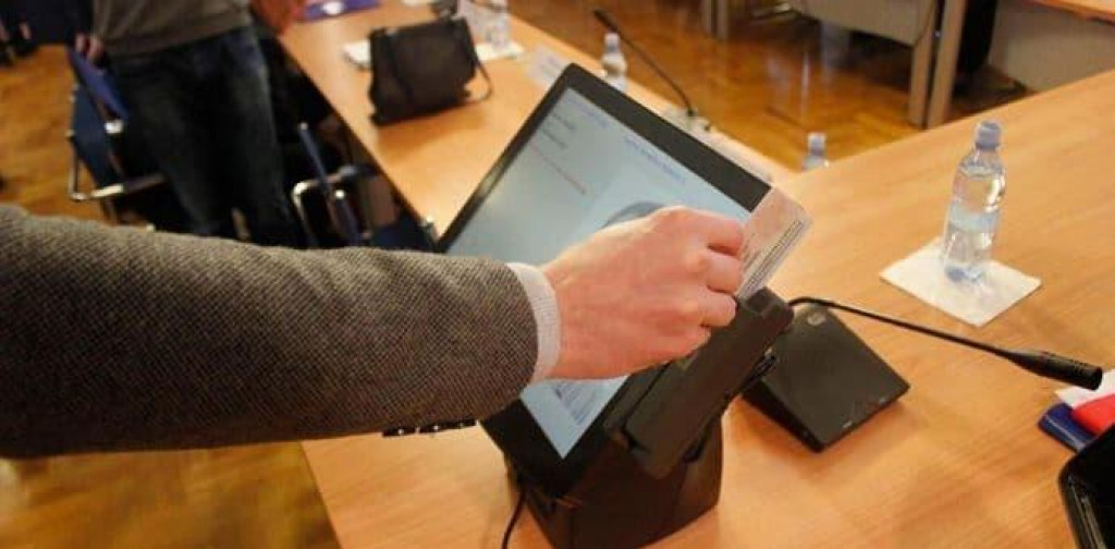 МУП не посједује информације о јавној набавци АФИС система: Документацију прогласили тајном, па је уништили
