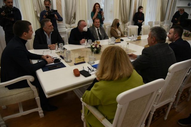 Бечић: Двије сједнице у наредна два мјесеца, локални избори крајем маја; Радуновић: За нас влада не постоји, изгласаћемо законе који су у процедури