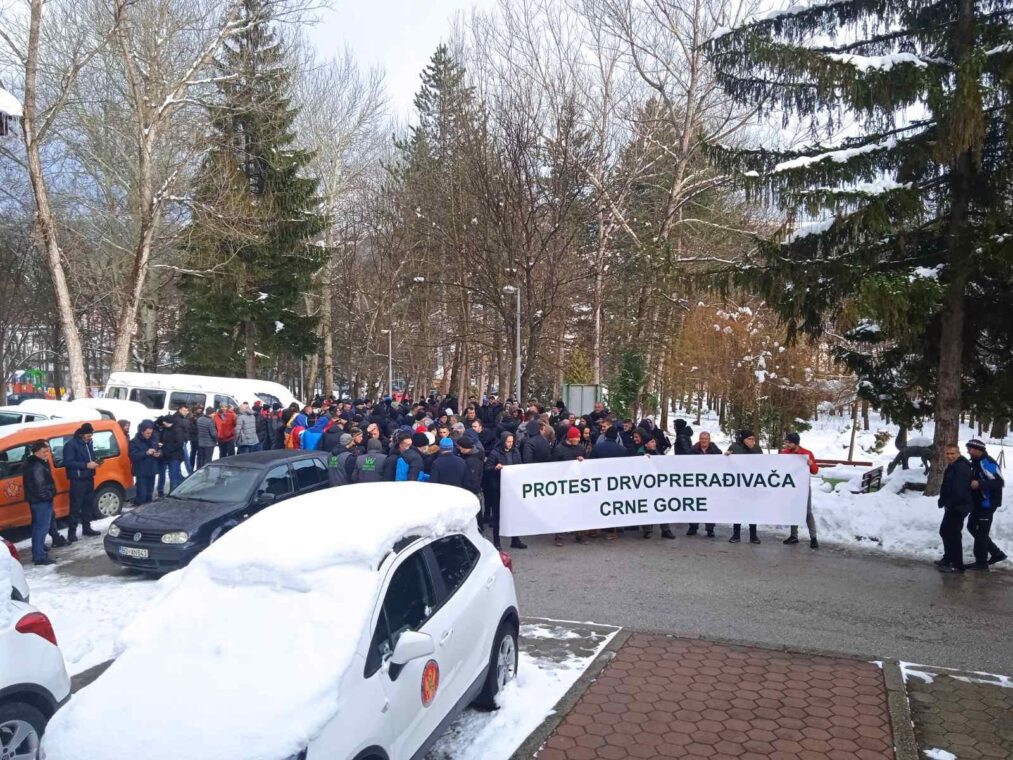 Протест дрвопрерађивача: Тражимо да се донесу правилници о формирању цијена