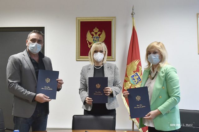 Боровинић Бојовић: Здравственим радницима повећање плата од 1.јануара од 30 до 40 одсто