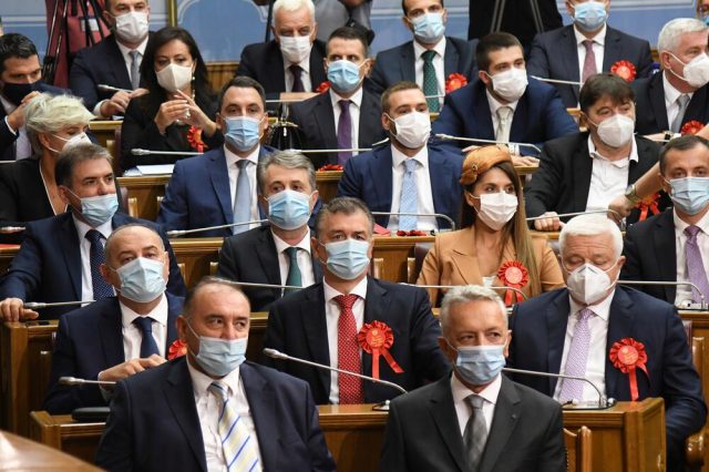 За веће плате грађана само ДПС није гласао; Спајић и Милатовић: Знали смо да ће буџет бити усвојен, ово је историјски успјех