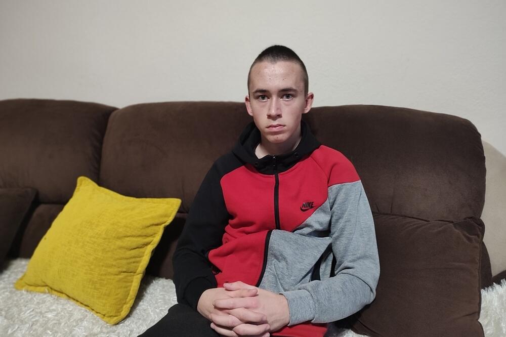 Тужна прича из Никшића: Шеснаестогодишњак у року од мјесец дана изгубио мајку и сестру