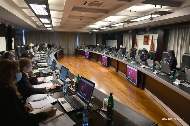 Влада: ЕПЦГ и Унипром да договоре рјешење, надлежне институције да преиспитају приватизацију КАП-а