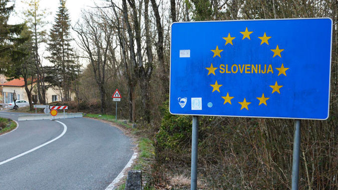Словенија: Хојс демантује да полиција потискује избеглице