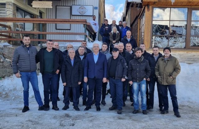 Мандић на Жабљаку: У наредним седмицама комплетираћемо побједнички тим