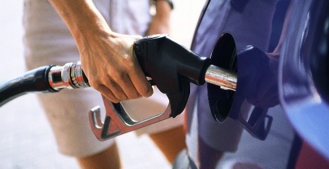 Еквадор под притиском демонстраната смањује цијене горива