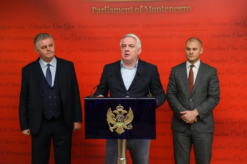 Бојовић, Вучуровић и Вучинић: Перовић није достојна да обавља функцију на којој се налази