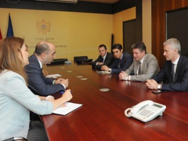 Америчка амбасада о афери „Можура“: Оптужбе за корупцију схватамо озбиљно