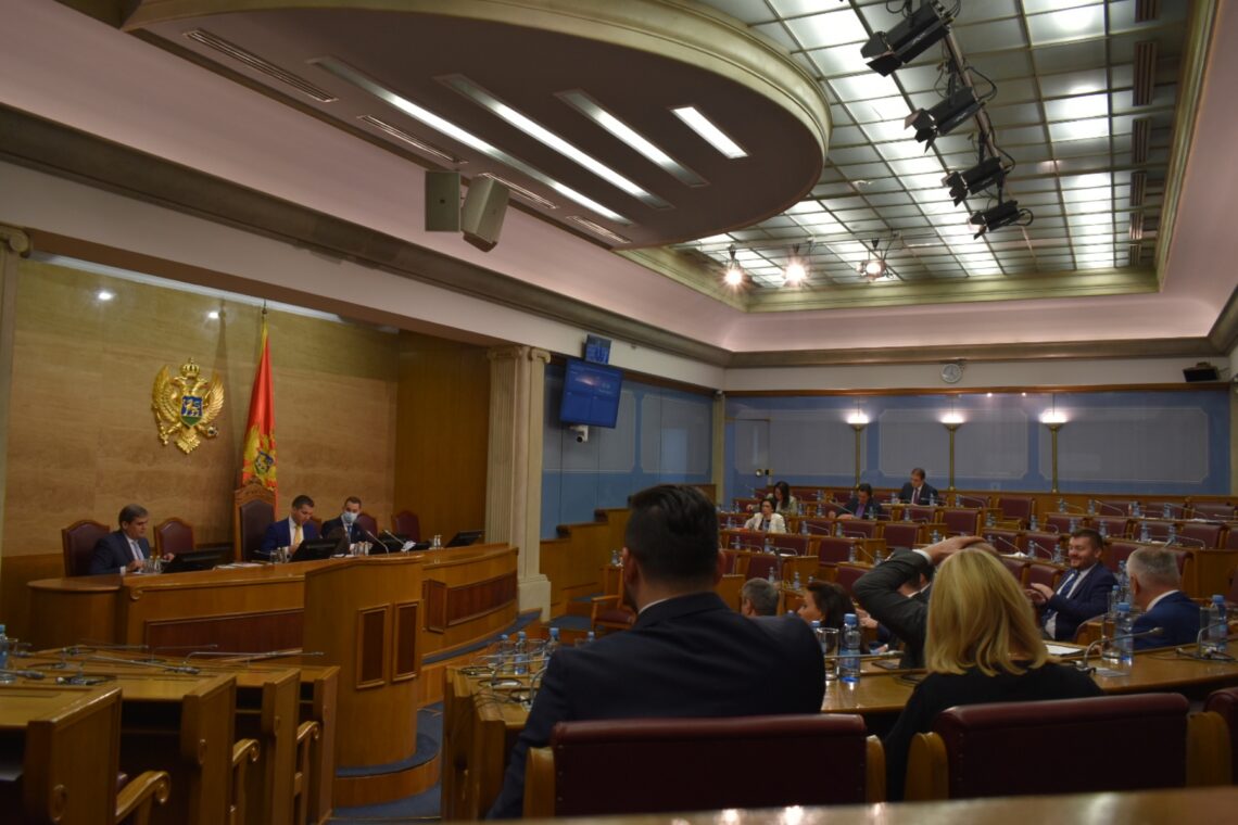 СНП, УРА и мањине потписују меморандум о сарадњи, Јоковић тврди да нема преговора о влади