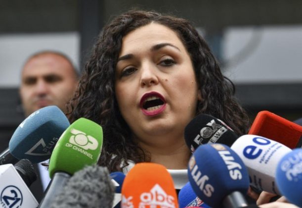 Османијева на “мукама“: Србија угрожава територију, а Русија Балкан