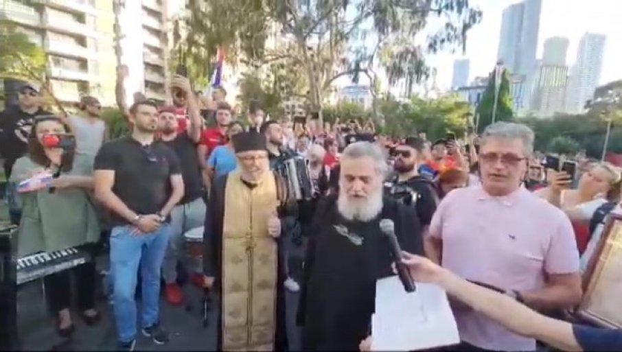 (Видео) Молебан за Новака: Прочитана је порука Новаку са Острога!