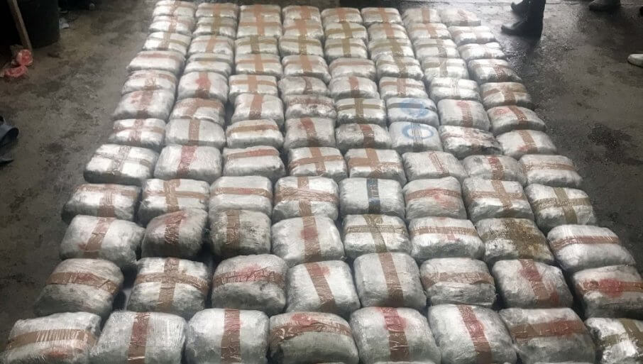 Србија: Криминална група шверцовала неркотике из Црне Горе, заплењено 285 килограма марихуане