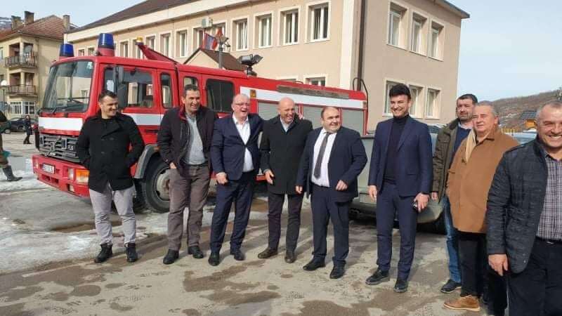 Општина Будва донирала Општини Андријевица ватрогасно возило
