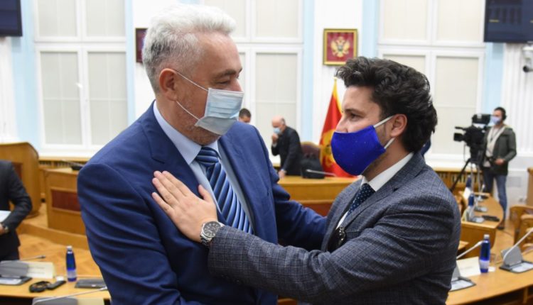 Упућен предлог Скупштини: Кривокапић тражи смјену Абазовића! (ФОТО)