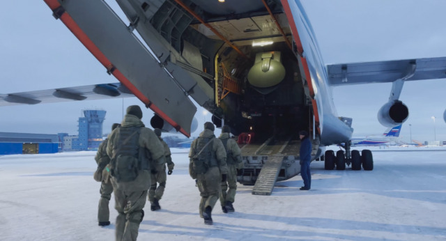 (ВИДЕО) Руски контигент мировних снага ОДКБ упућен у Казахстан