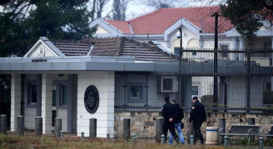 Америчка амбасада"дијели"савјете: Позвали политичке лидере да избјегавају “запаљиву националистичку политику”