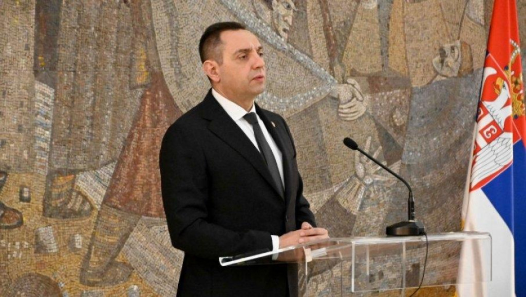 Вулин: Звицер има политичког шефа, и хоће да се освете Вучићу