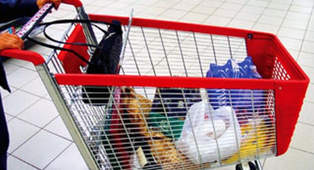 МОНСТАТ: Потрошачка корпа у децембру 671,8 евра