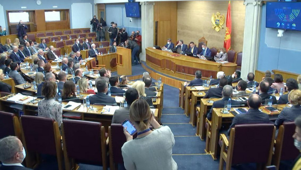 Ништа од смјене Абазовића: Скупштина није усвојила дневни ред