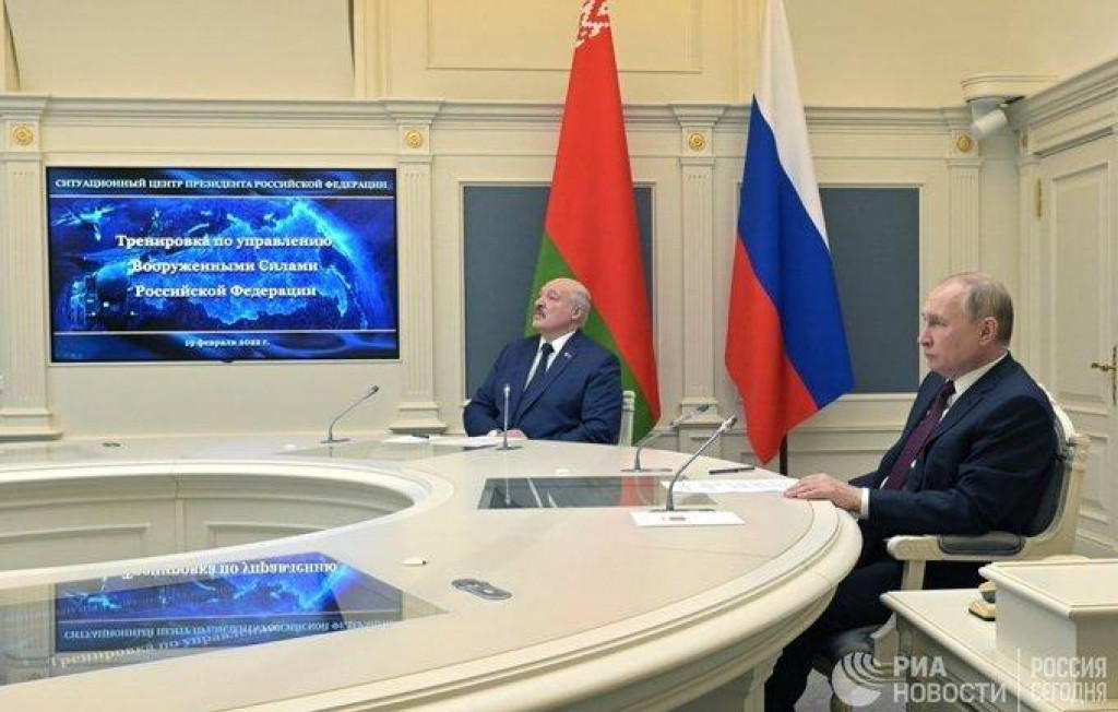 Путин и Лукашенко заједно надгледају вјежбе руских нуклеарних снага
