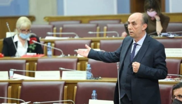 Павићевић: Дајем вам часну ријеч да ћу са таквим мераком да оборим Владу