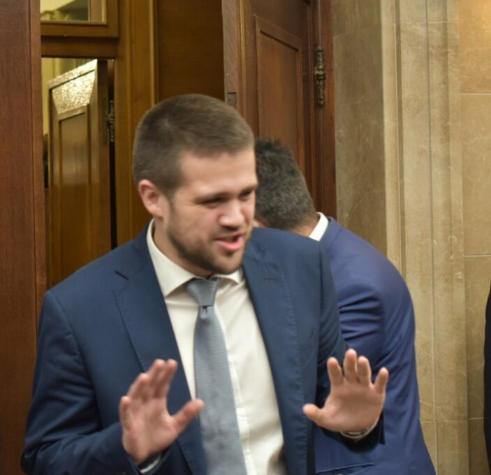 Глупост дана - Николић (ДПС): Јефтине манипулације УРА вријеђају интелигенцију сваког ко има IQ већи од броја посланика ове партије у Скупштини Црне Горе